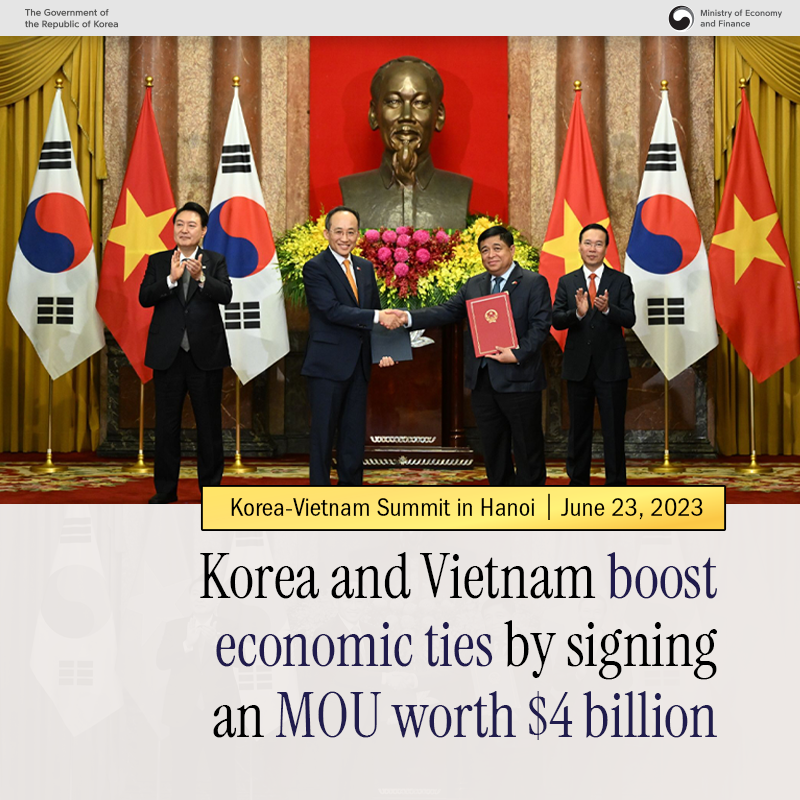 REPUBLIC OF KOREA. Korea and Vietnam boost economic ties by signing an MOU worth $4 billion, Korea-Vietnam Summit in Hanoi / June 23, 2023